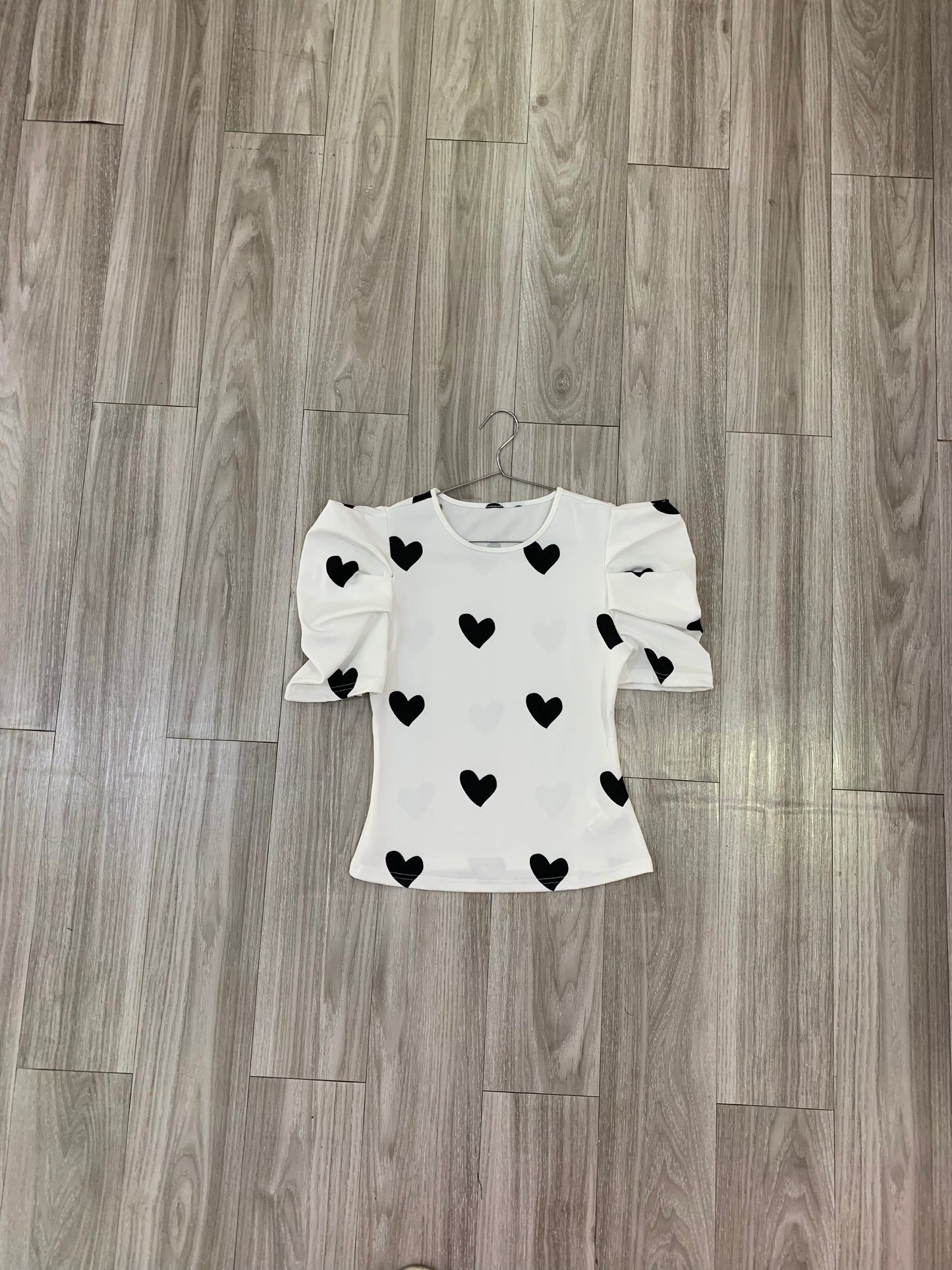 Unity Heart Print Puff Sleeve T-Shirt